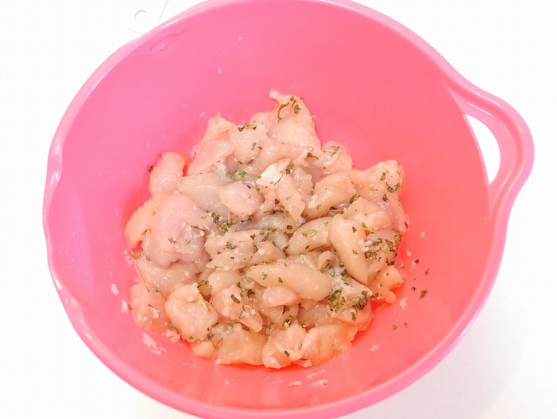 レモンバームを使ったお料理レシピ レモンバームチキンのカレー炒飯 Yokare
