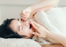 コロナ禍の平均睡眠時間は6.5時間　睡眠の質を高める“痛みの緩和”について専門家が解説