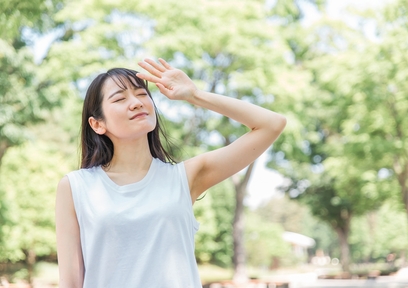 夏バテと睡眠、暑さと睡眠の関係は？暑い夏への対策は暑さに慣れる？